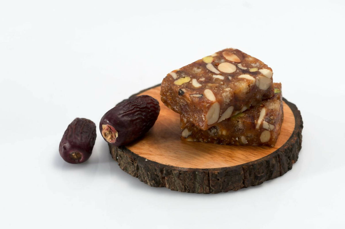 Vijaya Karadant Dates Karadant |Kajoor