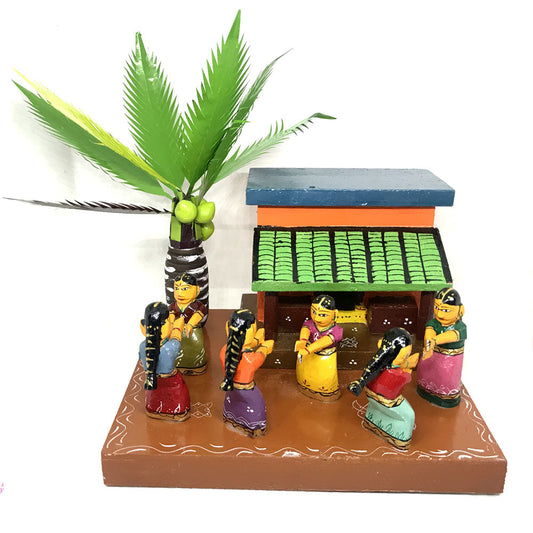 Attractive Oppula Kuppa Oyyari Bhama Kondapalli Bommalu