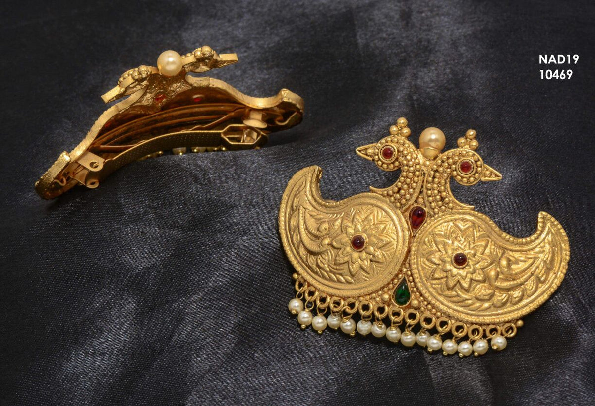 Hair Clip With Two Peacocks Design - PUSHMYCART