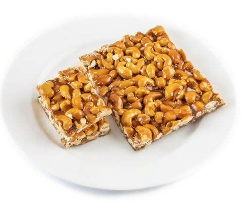 Godavari Vantillu Kaju Chikki | Cashew Chikki | Bellam Jeedipappu Achu