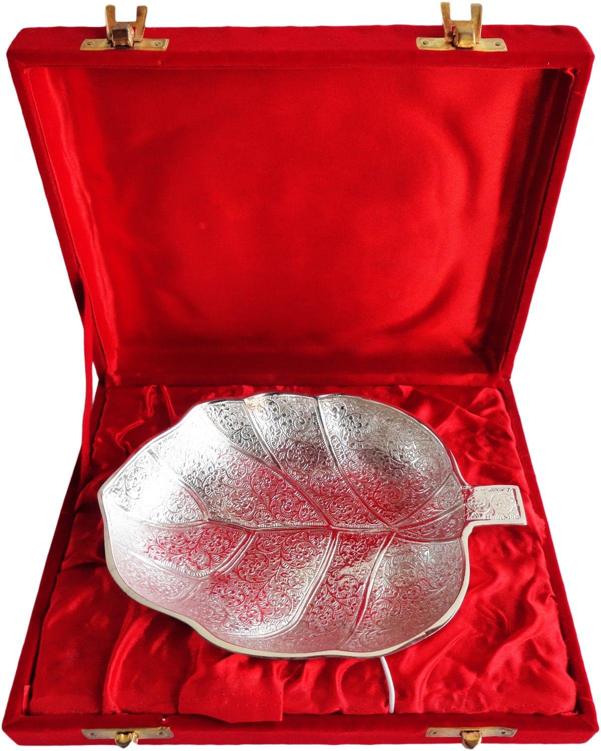 Brass Decorative Papaya Leaf Platter 0.35kg