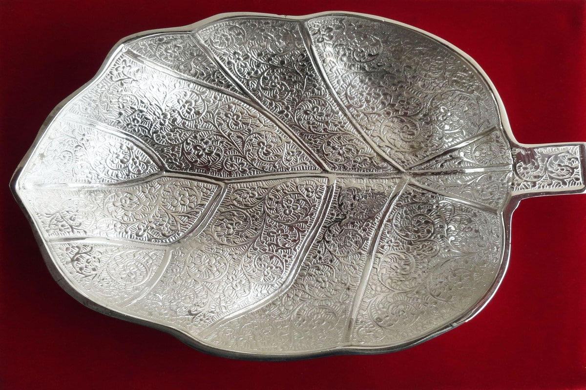 Brass Decorative Papaya Leaf Platter 0.35kg