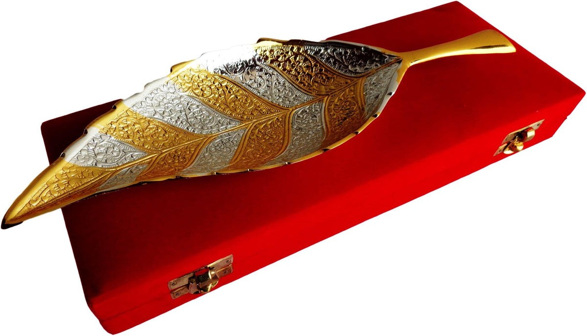 Brass Decorative Neem Leaf Two Tone Platter 0.22kg