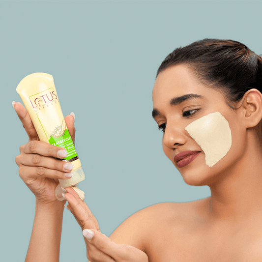 Lotus Teatreeclear Anti Acne Oil Control Tea Tree Face Pack